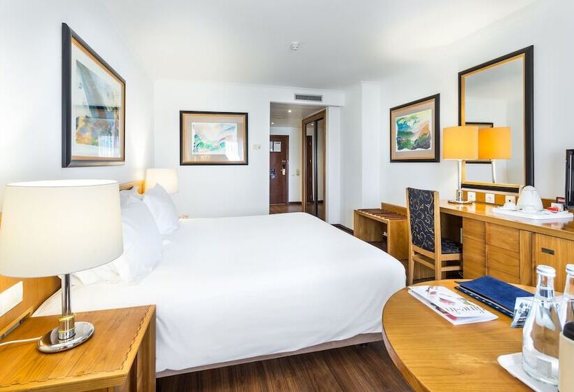 اتاق استاندارد, Radisson Blu Hotel Lisbon