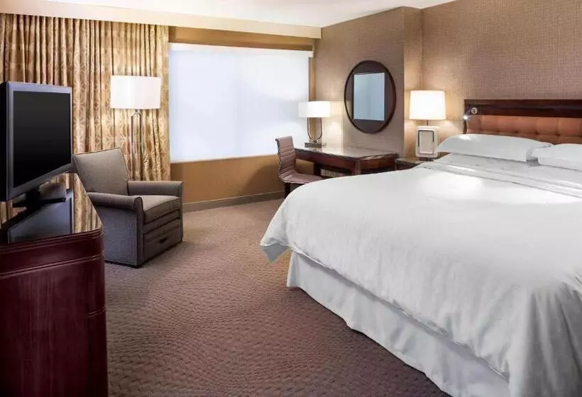 キングサイズベッドのスタンダードルーム, Sheraton Hartford South