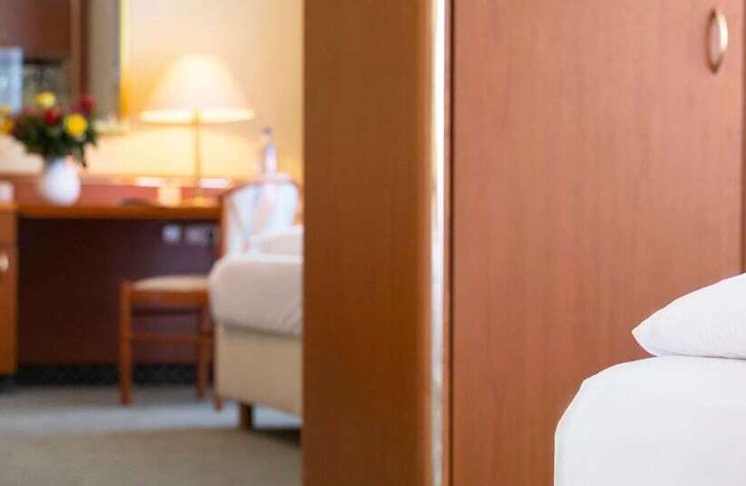 Семейный Номер, Victor S Residenz Hotel Gera