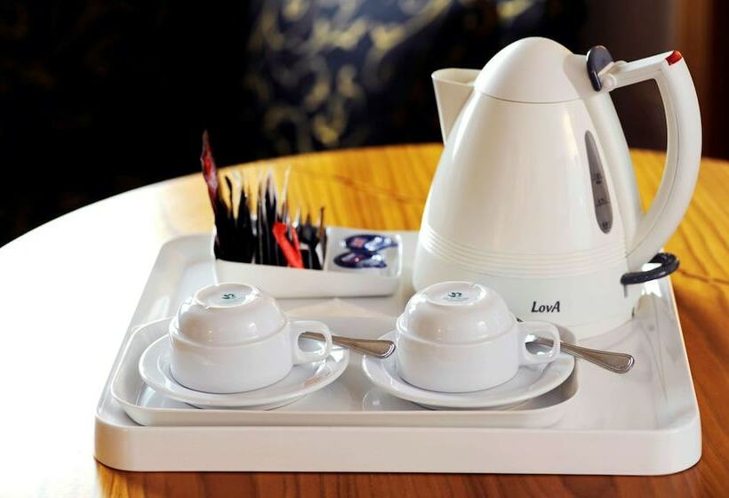 سوییت جونیور, Radisson Blu Hotel Lisbon