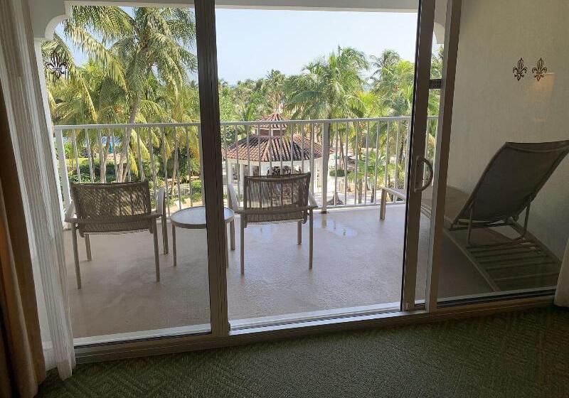Президентский Люкс, The Lago Mar Beach Resort And Club