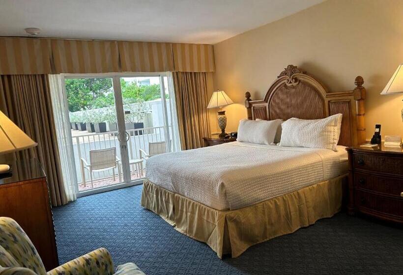 キングサイズベッドのスタンダードルーム, The Lago Mar Beach Resort And Club