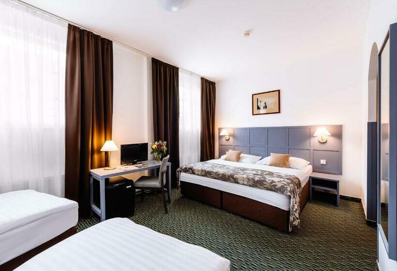 Quarto Triplo Superior, Central Hotel Prague