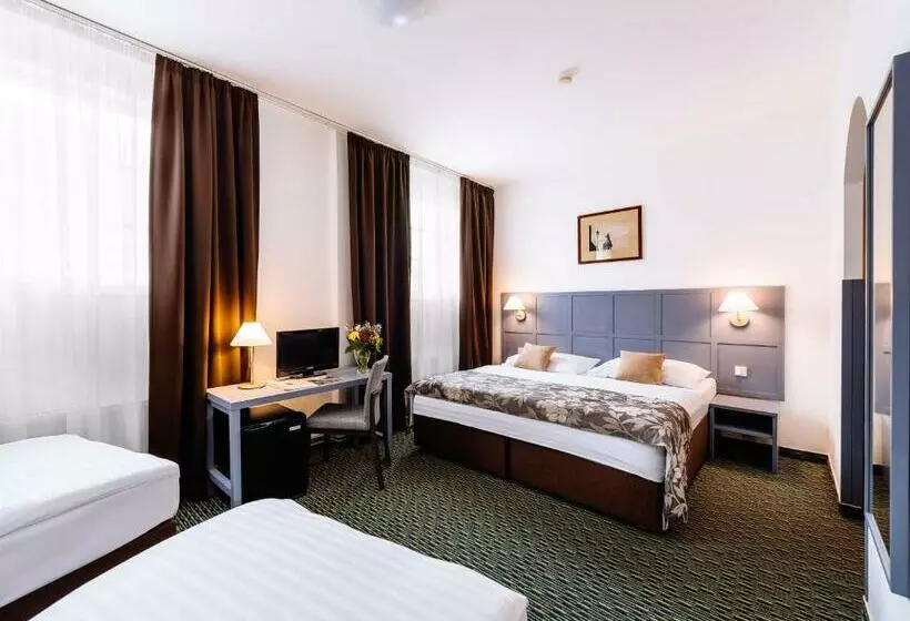 Superior Triple Room
