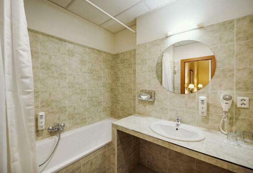 Quarto Triplo Superior, Central Hotel Prague