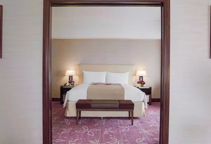 エクゼクティブスイート, Diamond Hotel Philippines