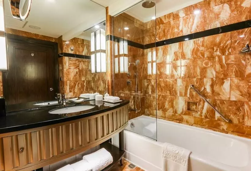 プレミアムルーム, Diamond Hotel Philippines