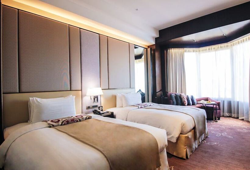 Номер Премиум, Diamond Hotel Philippines