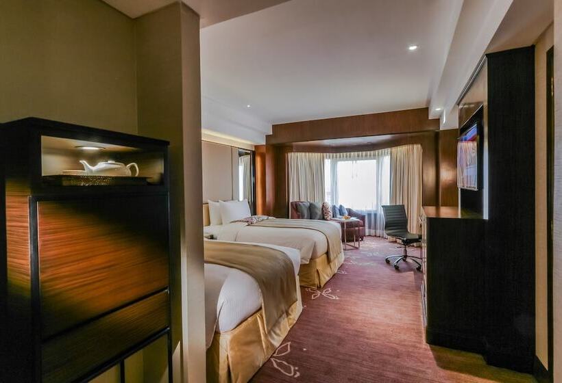 اتاق پرمیوم, Diamond Hotel Philippines