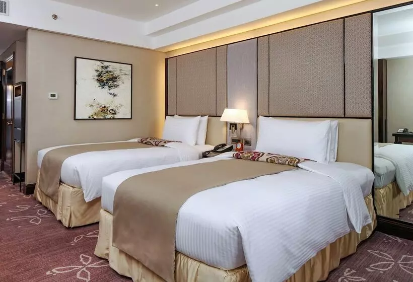 プレミアムルーム, Diamond Hotel Philippines