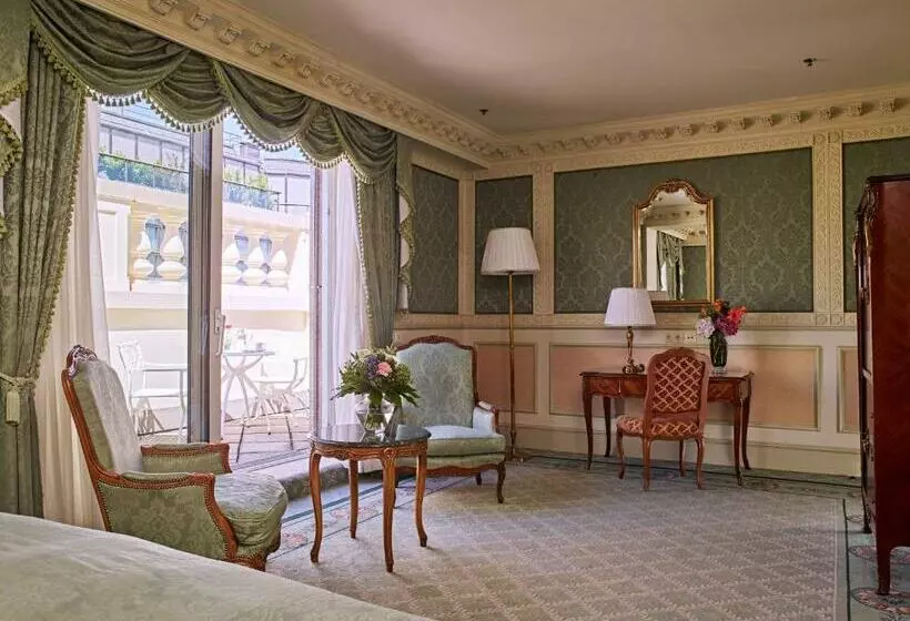 キングサイズベッドのスタンダードルーム, Eurostars Grand Hotel Wien