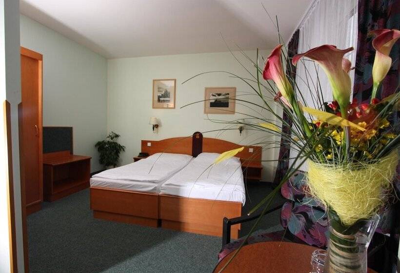 Quarto Superior, Central Hotel Prague