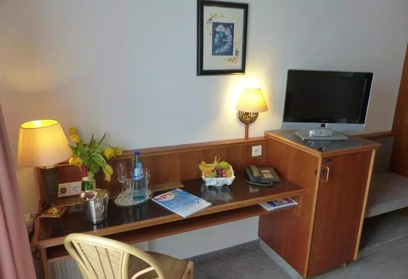 Comfort Yhden Hengen Huone, Dorotheenhof