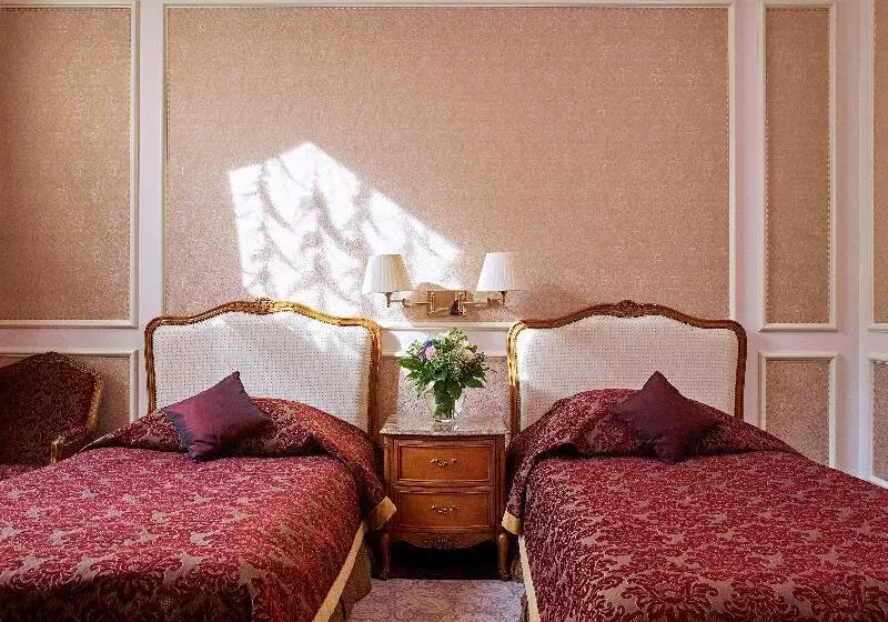 デラックスルーム, Eurostars Grand Hotel Wien