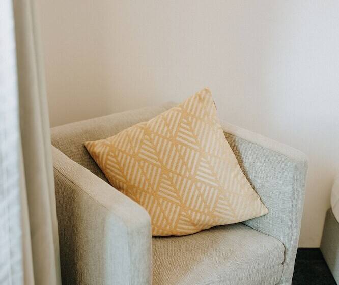 חדר סטנדרט יחיד, Huber S