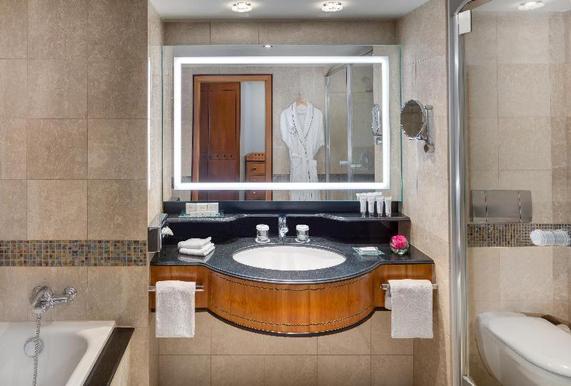 Номер Стандарт, Kempinski Hotel Corvinus Budapest