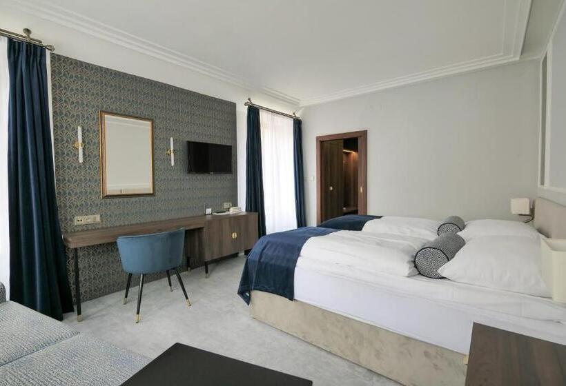 デラックスルーム, Zlatá Hvězda