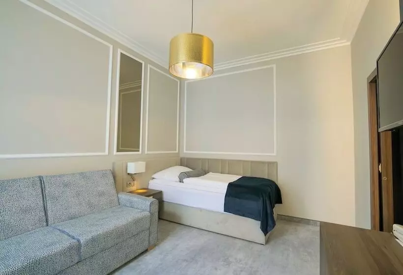 Deluxe Yhden Hengen Huone, Zlatá Hvězda