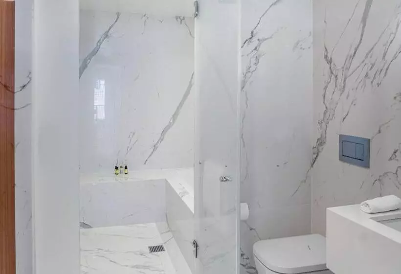 اتاق دلوکس با تخت کینگ و چشم‌انداز, 33 Hotel, New York City, Seaport