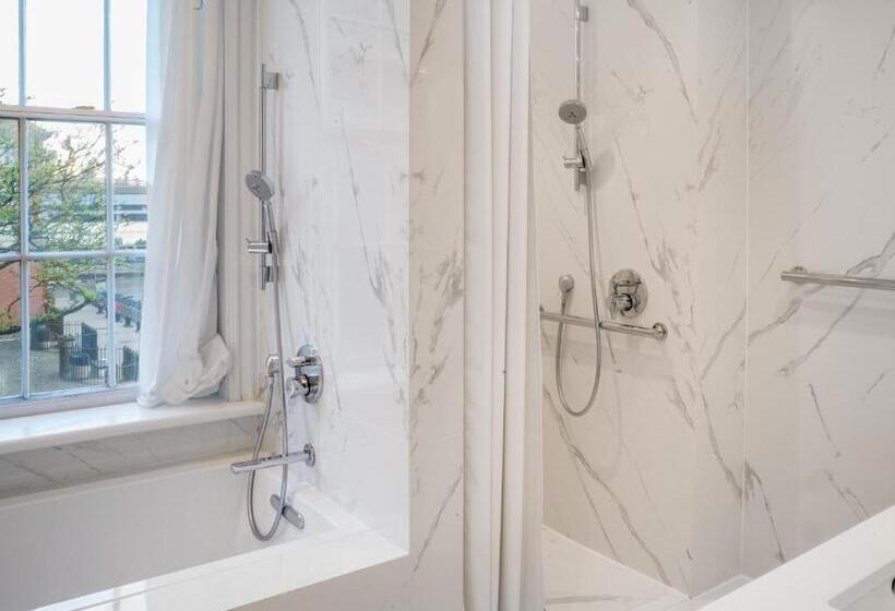 클래식 스위트, 33 Hotel, New York City, Seaport