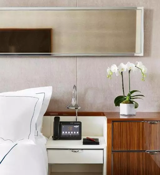 سوئیت کلاسیک, 33 Hotel, New York City, Seaport