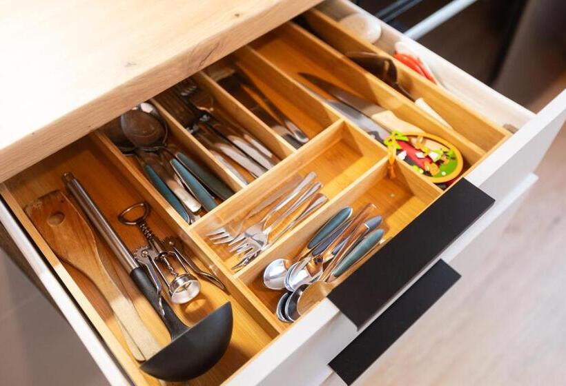 Апартаменты 1 Спальня, Atlas