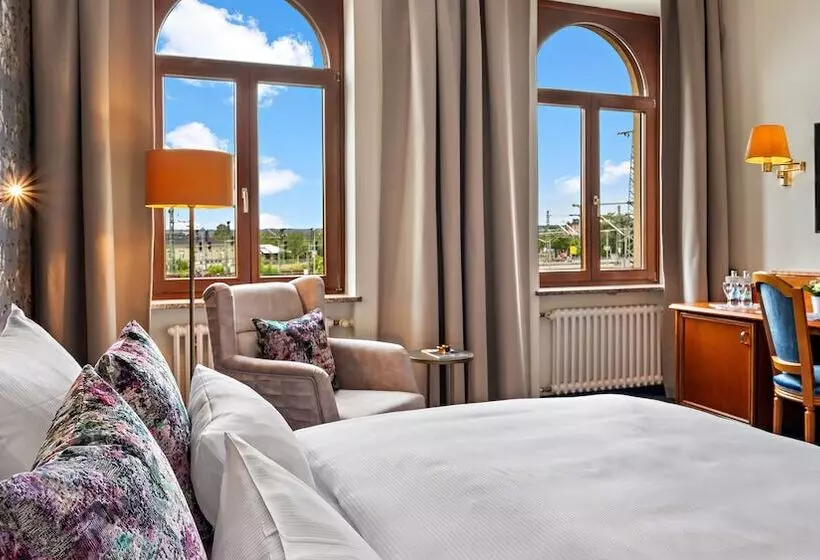 اتاق استاندارد, Bayerischer Hof Dresden