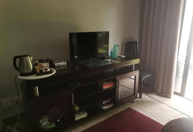 Номер Стандарт, Rosebank Lodge Guesthouse By Claires