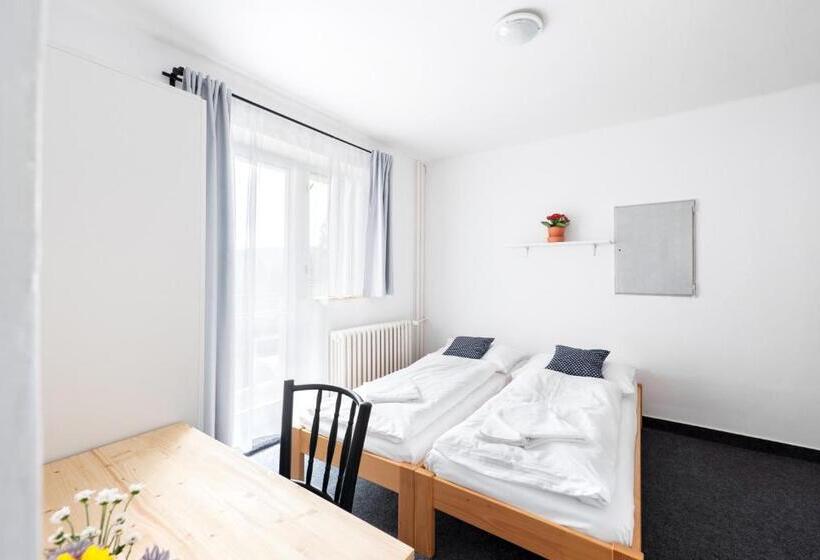 סוויטת ג'וניור משפחתית, Horni Pramen