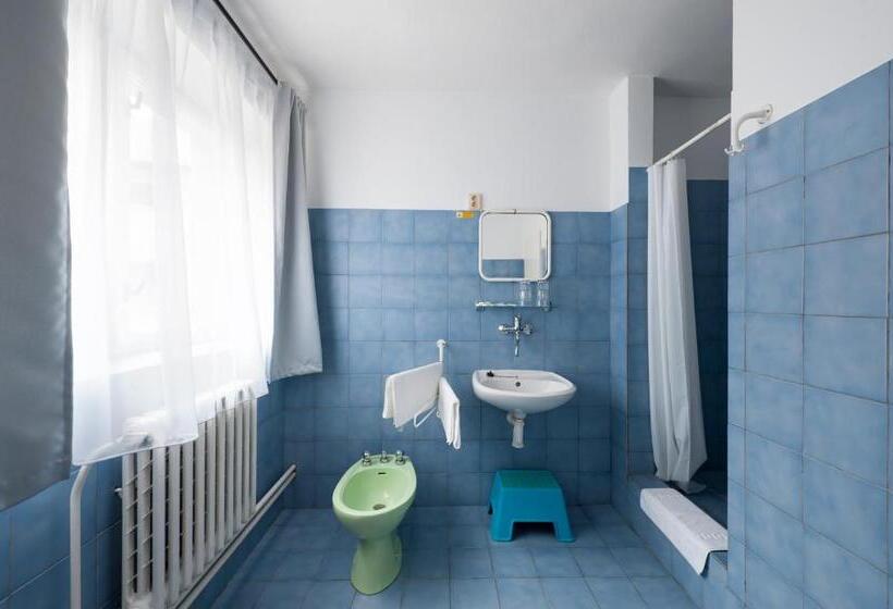 סוויטת ג'וניור משפחתית, Horni Pramen