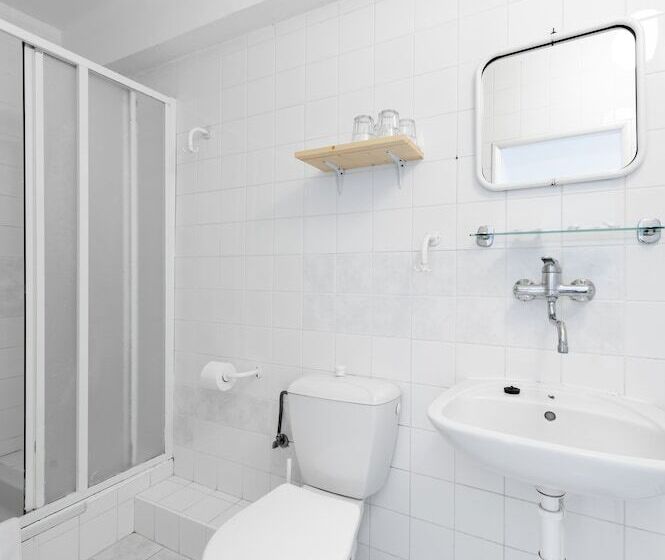 דירת שני חדרים, Horni Pramen