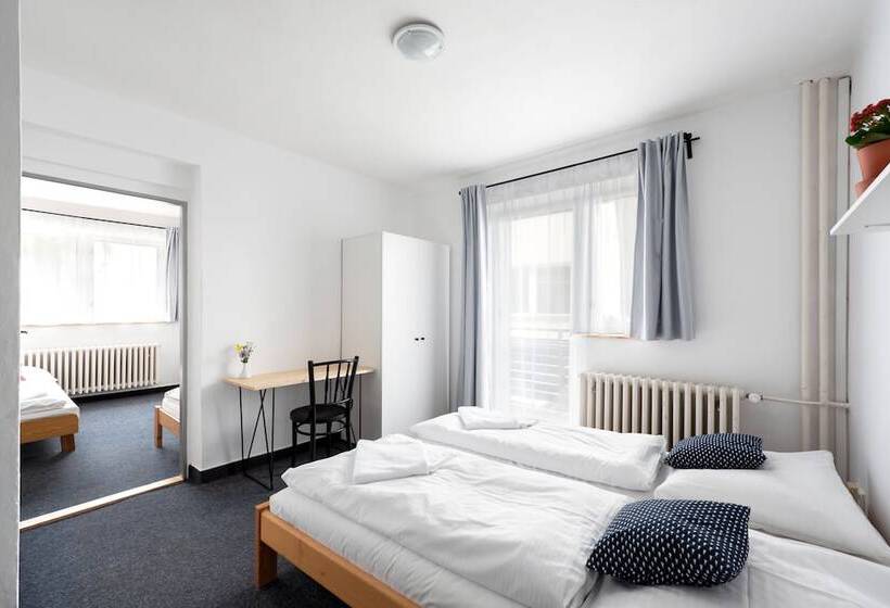 דירת שני חדרים, Horni Pramen