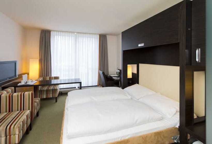 Студия Стандарт, Radisson Blu Park Hotel & Conference Centre