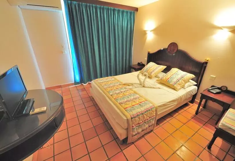 اتاق سوپریور با چشمانداز دریا, Residence De La Baie – Tartane