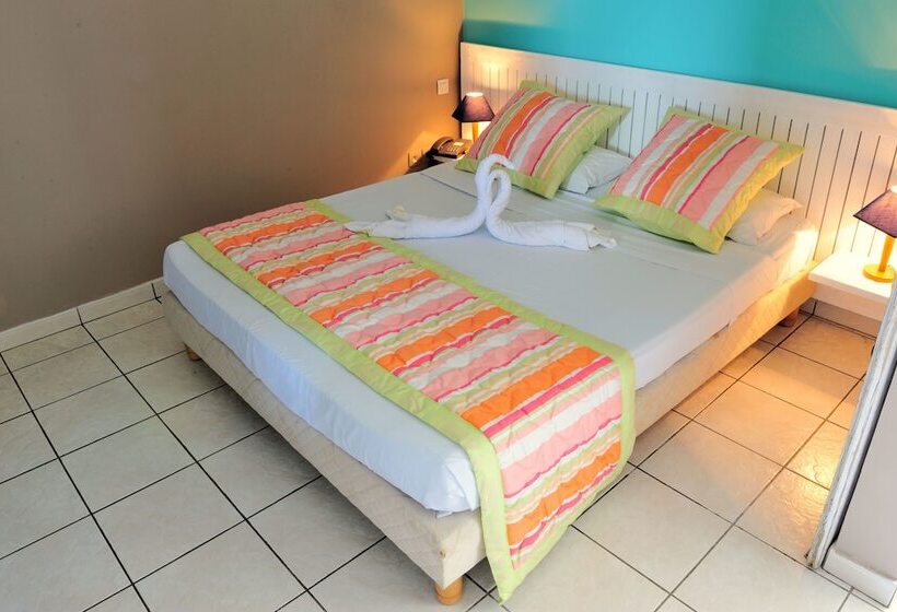اتاق راحتی با چشم‌انداز دریا, Residence De La Baie – Tartane