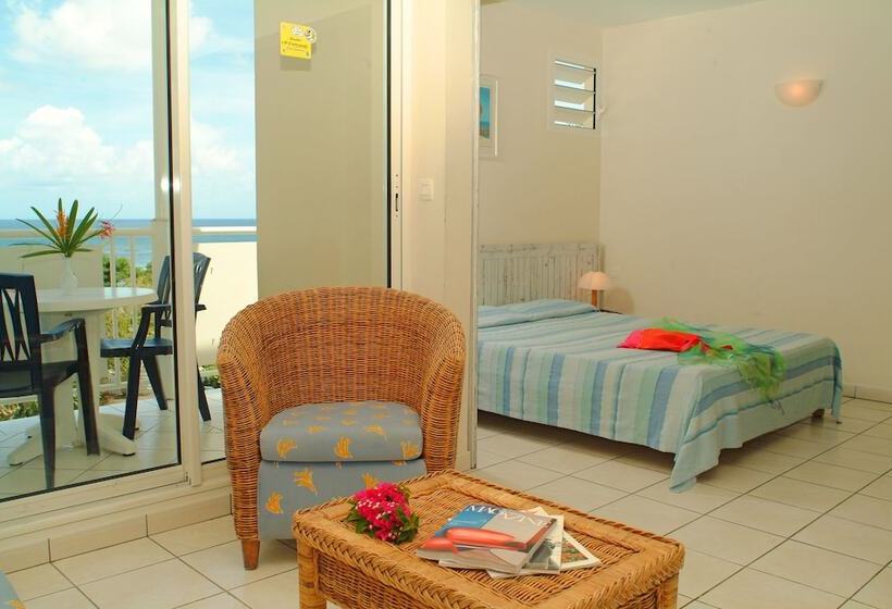 اتاق راحتی با چشم‌انداز دریا, Residence De La Baie – Tartane