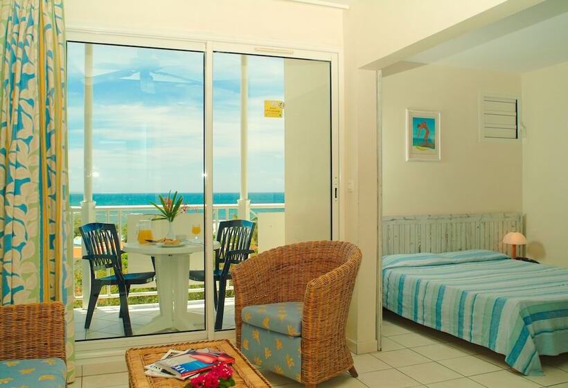 اتاق راحتی با چشم‌انداز دریا, Residence De La Baie – Tartane