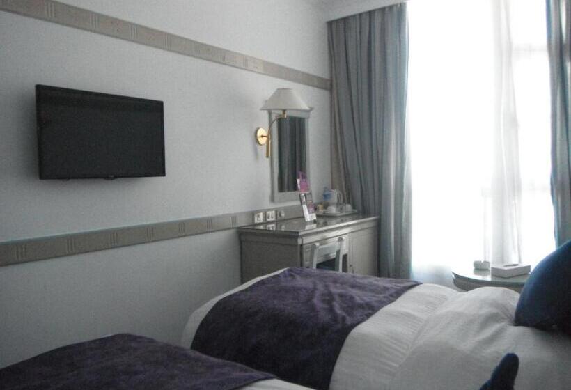 غرفة قياسية إطلالة جانبية علي البحر, Romance Alexandria