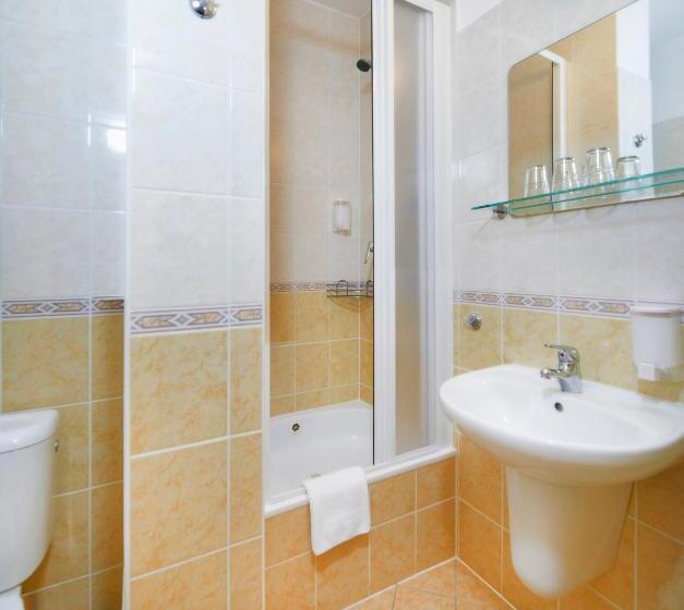 غرفة عائلية, Wellness Hotel Svornost