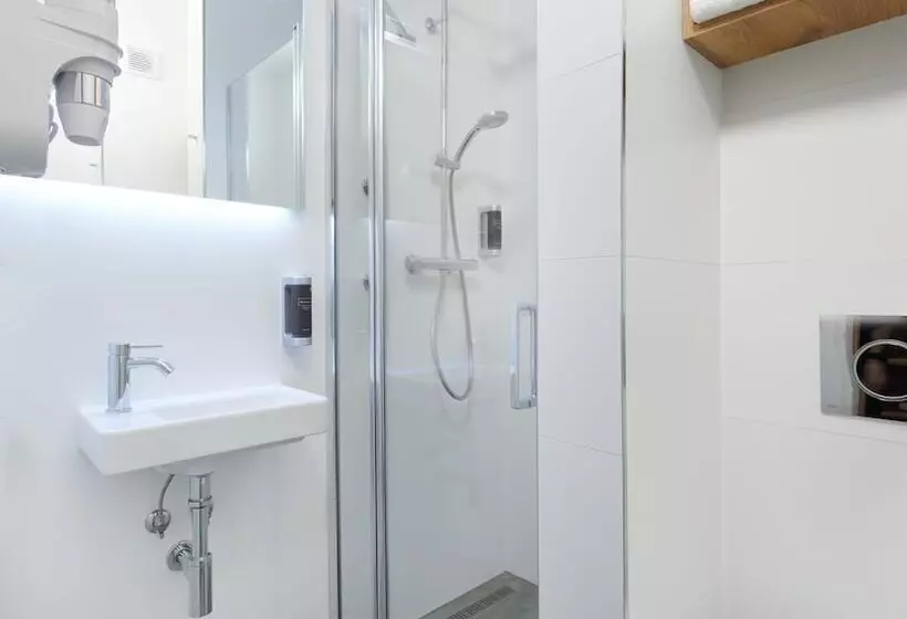اتاق سوپریور با بالکن, Wellness Hotel Svornost