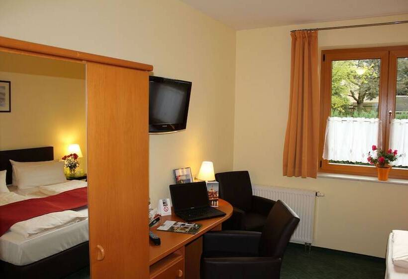 Номер Стандарт, Landhotel Dresden