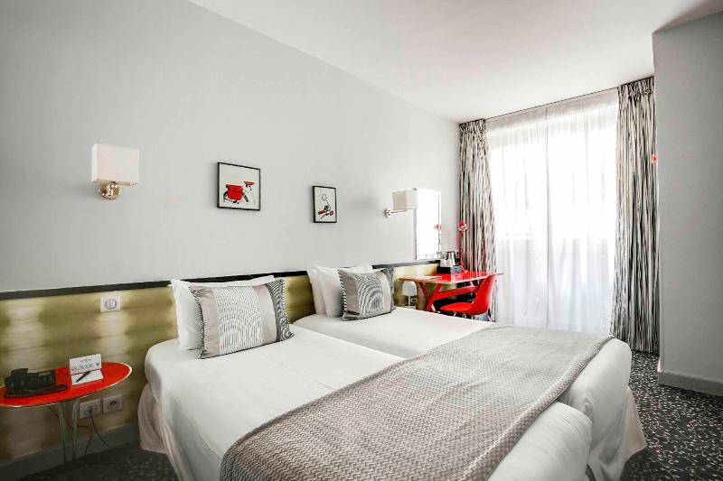 ファミリールーム, Acadia Astotel