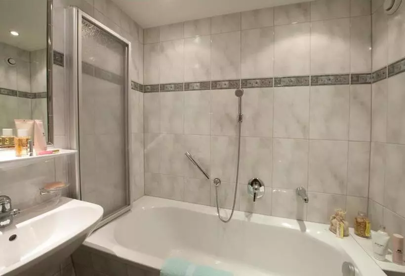 Quarto standard, Antony
