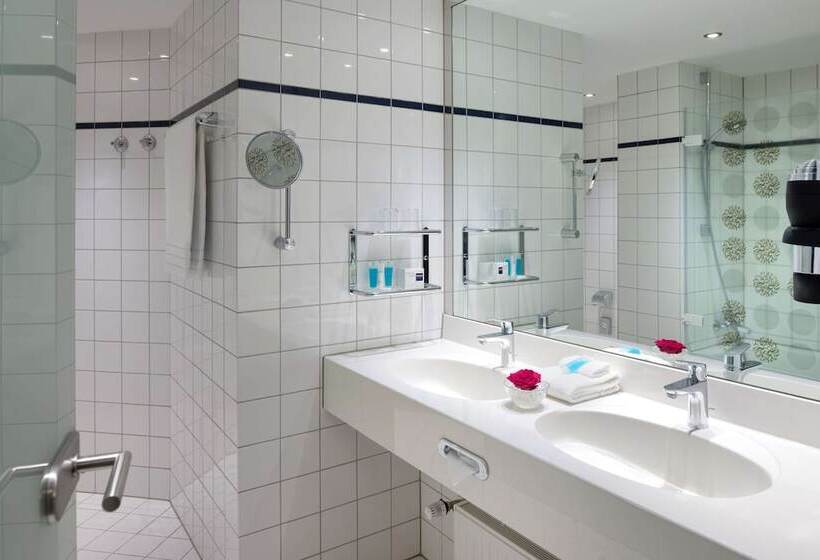 Suíte Júnior, Dorint Kongresshotel Düsseldorf/neuss