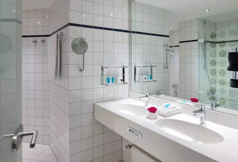 سوییت جونیور, Dorint Kongresshotel Düsseldorf/neuss