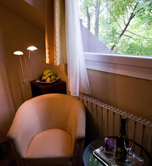 スタンダードシングルルーム, Gloria Budapest City Center