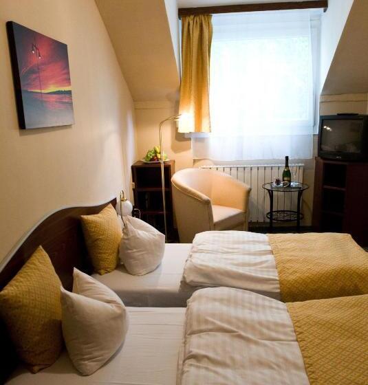 スタンダードシングルルーム, Gloria Budapest City Center