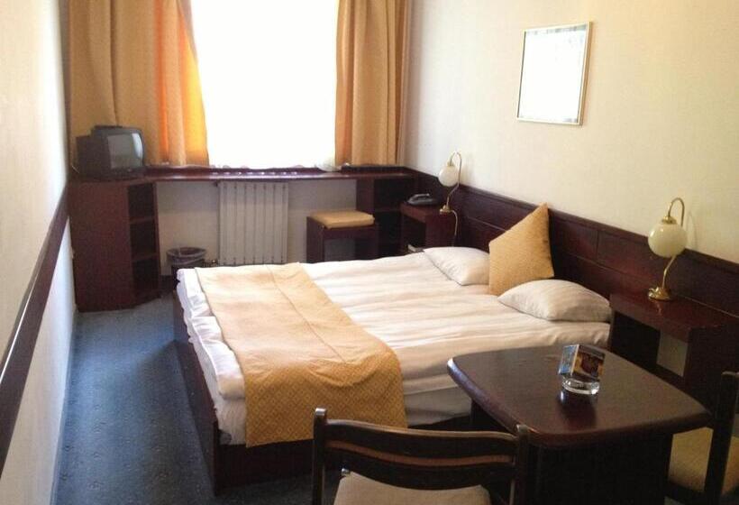 スタンダードルーム, Gloria Budapest City Center