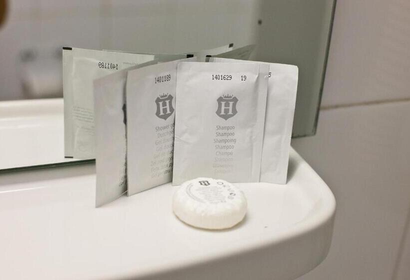 スタンダードルーム, Gloria Budapest City Center