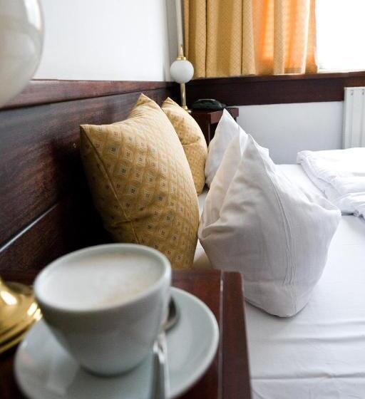 スタンダードルーム, Gloria Budapest City Center